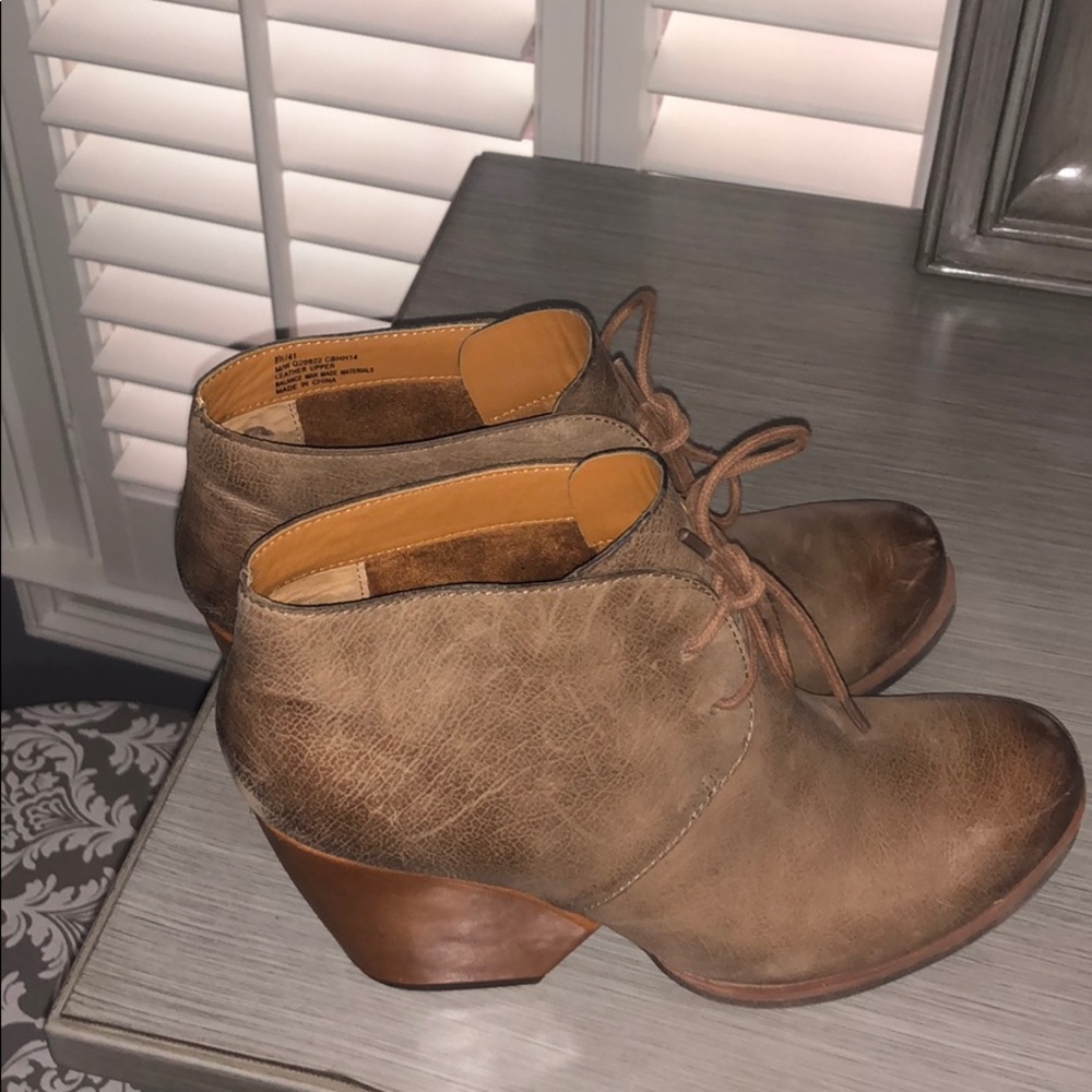 Korks Booties
